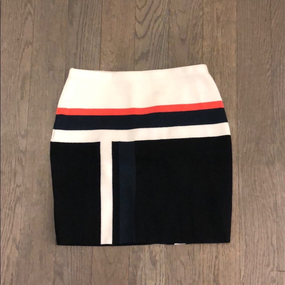 Stretch mini skirt